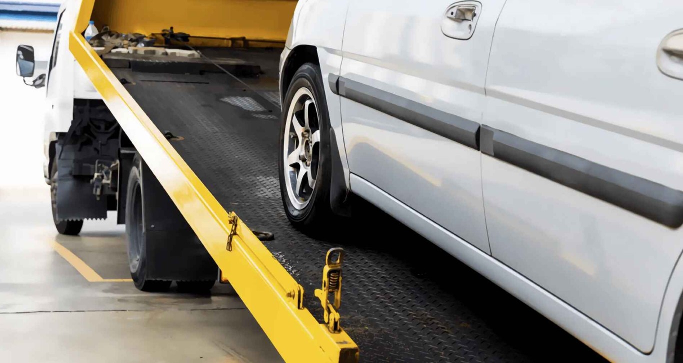 Flatbed Towing service in Hutchinson, KS